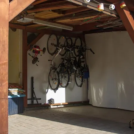 Dom wakacyjny Bogsi *